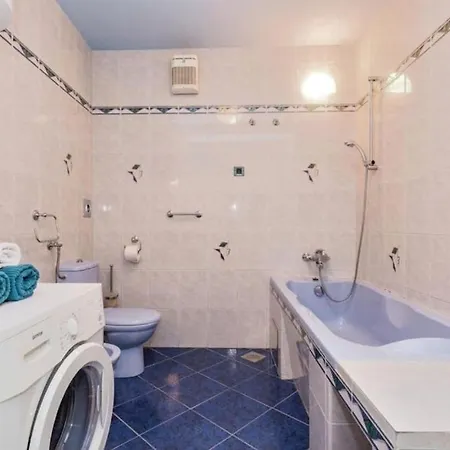 Viktorija Appartement *